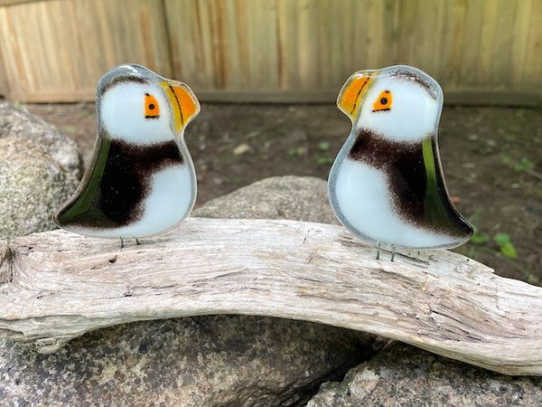 Load image into Gallery viewer, Fused Glass Puffin Pair on Driftwood