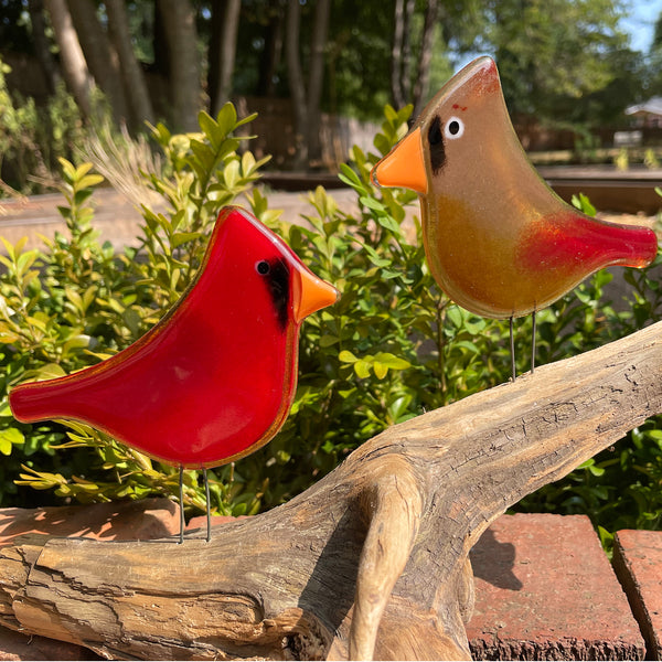 Charger l'image dans la galerie, Ornement d'oiseau perché cardinal du Nord