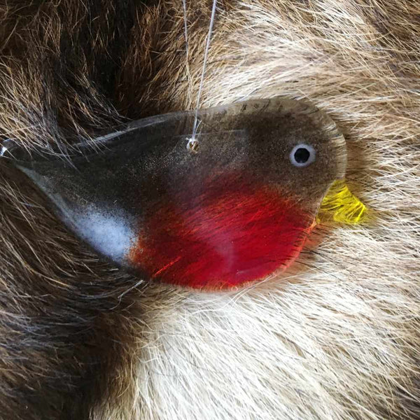 Load image into Gallery viewer, Glass Robin with furry background