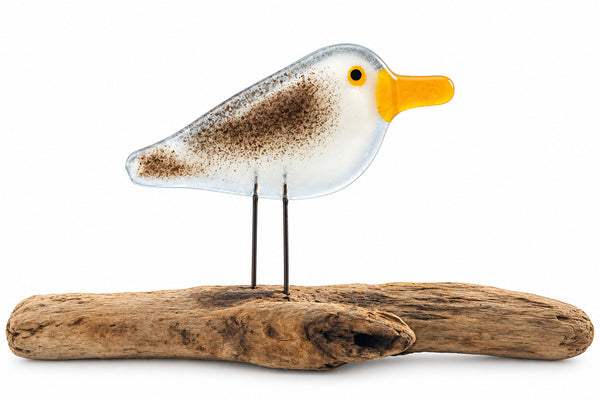 Charger l'image dans la galerie, close up of tiny grey and white fused glass seagull bird on driftwood perch
