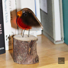 Load image into Gallery viewer, An adorable brown and red glass robin on a bookshelf
